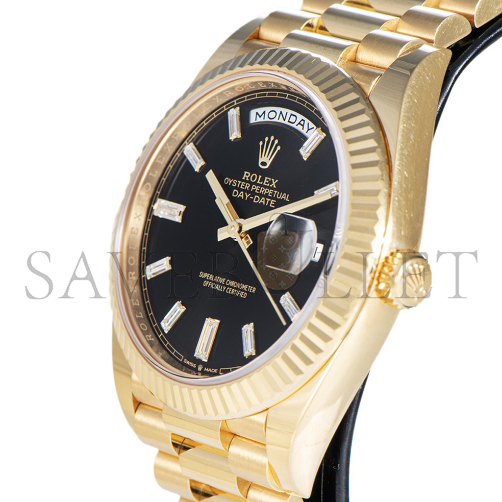 ROLEX DAY-DATE 40MM WATCH 228238