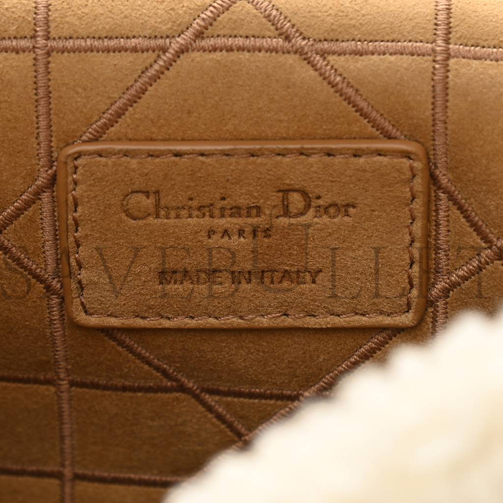 DIOR SHEARLING CANNAGE MEDIUM CARO BAG NATURAL (28*17*9.5cm)